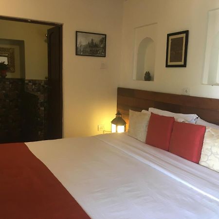 Panchkote Raj Ganges Bed and Breakfast Varanasi Eksteriør billede