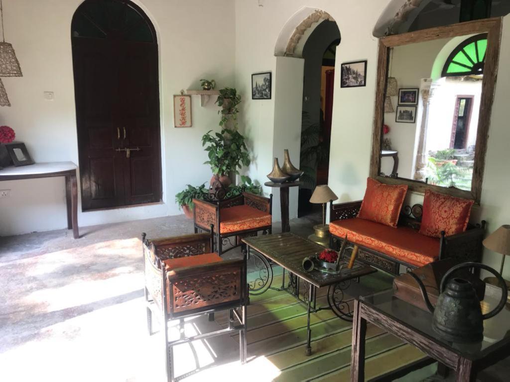 Panchkote Raj Ganges Bed and Breakfast Varanasi Eksteriør billede